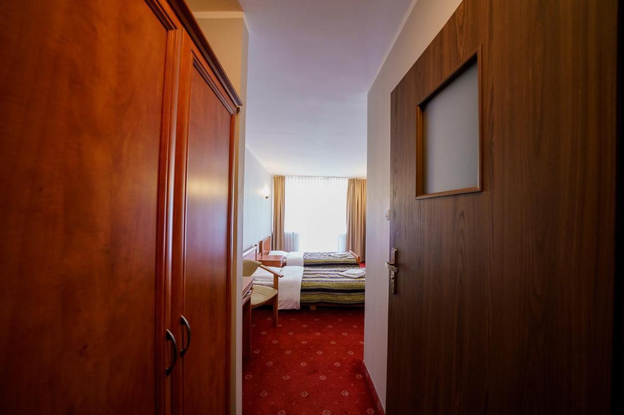 Promenada Zegrze Hotel Białobrzegi Exterior foto
